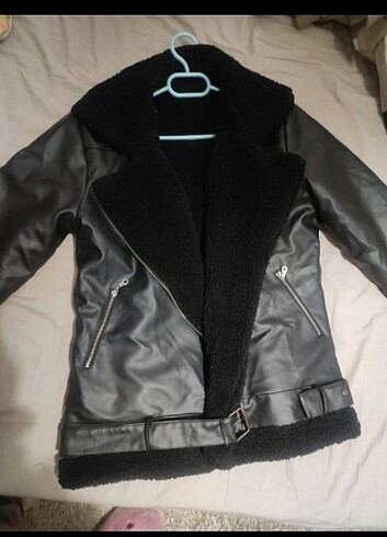 l Beden Biker mont
