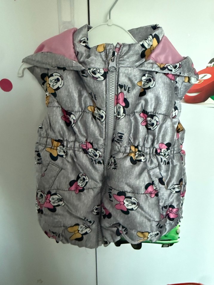 Kız Çocuk Kapüşonlu Gri Baskılı Yelek - Görsel 2