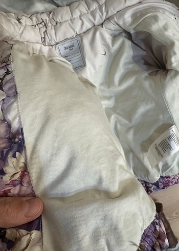 Çiçek Desenli Kapüşonlu Kız Montu - Görsel 10