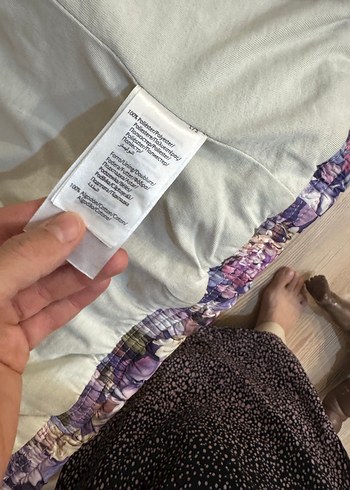 Çiçek Desenli Kapüşonlu Kız Montu - Görsel 11