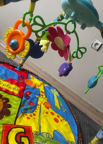 Otomatik dönen sesli müzikli projektörlü Oyun Halısı - Görsel 4