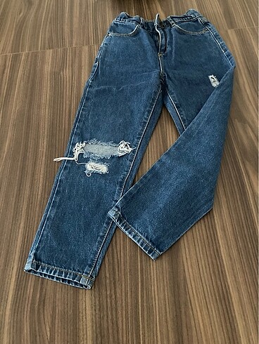 LC Waikiki Kız çocuk kot pantolon markası LCW 7 yaş