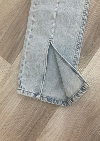 Düz Kesim Yırtmaçlı Midi Kot Pantolon - Görsel 4