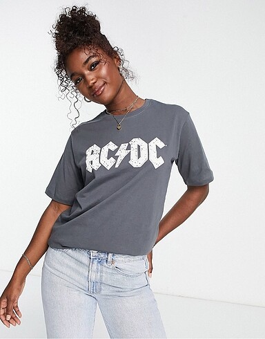 Stradivarius AC/DC Baskılı Tshirt