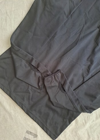 Kadın spor üst sırt ve el detayli - Görsel 2