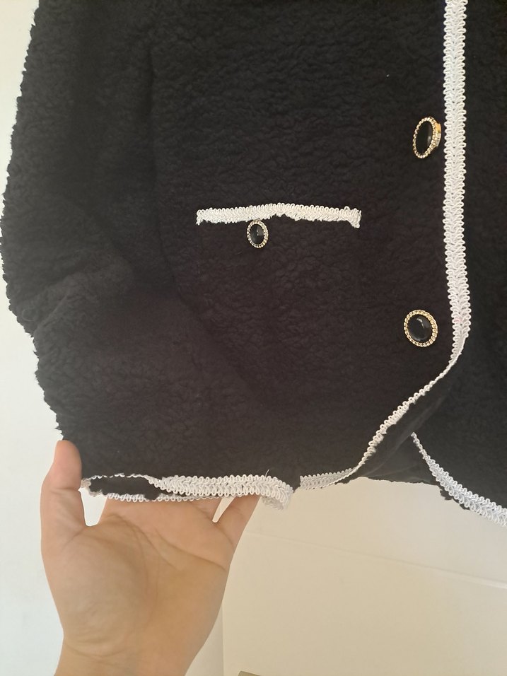 Düğmeli Siyah Kadın Mini Ceket kalıp genis - Görsel 3