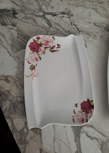 Çiçek Desenli Beyaz Tabak Seti - Görsel 3