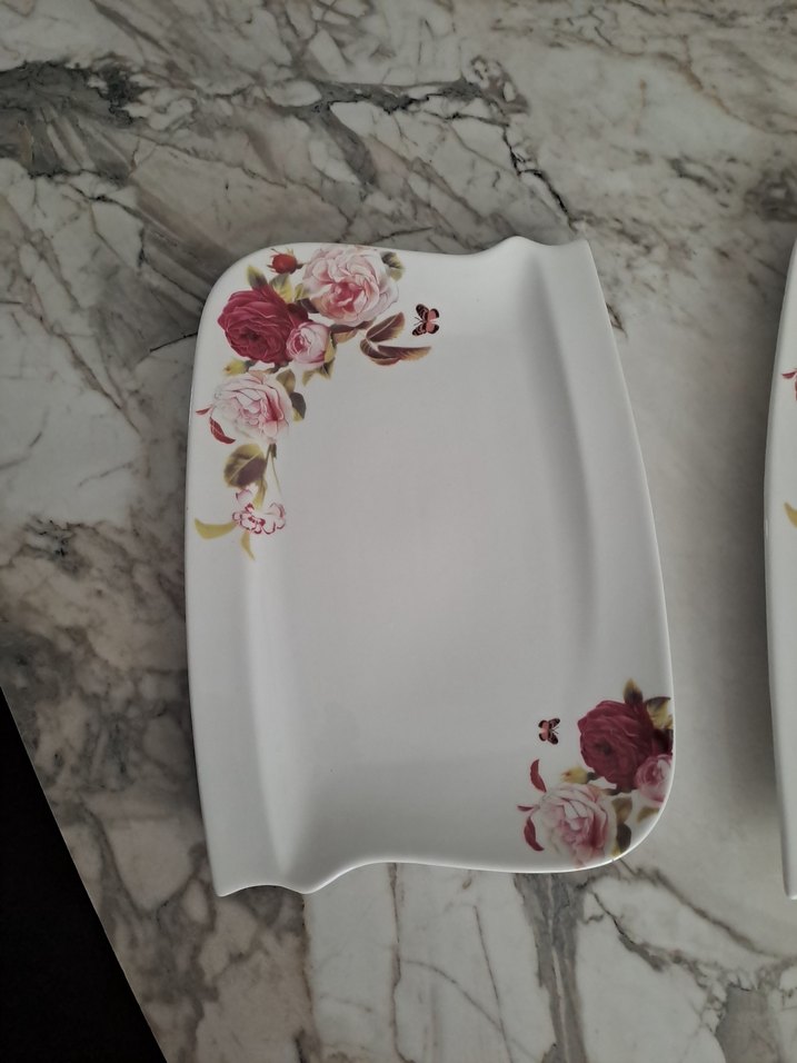 Çiçek Desenli Beyaz Tabak Seti - Görsel 3