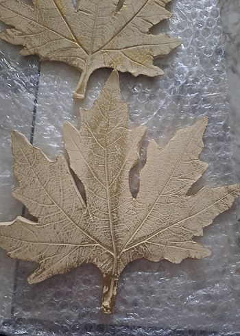 Parlak Altın Renkli Dekoratif Yaprak Seti - Görsel 2