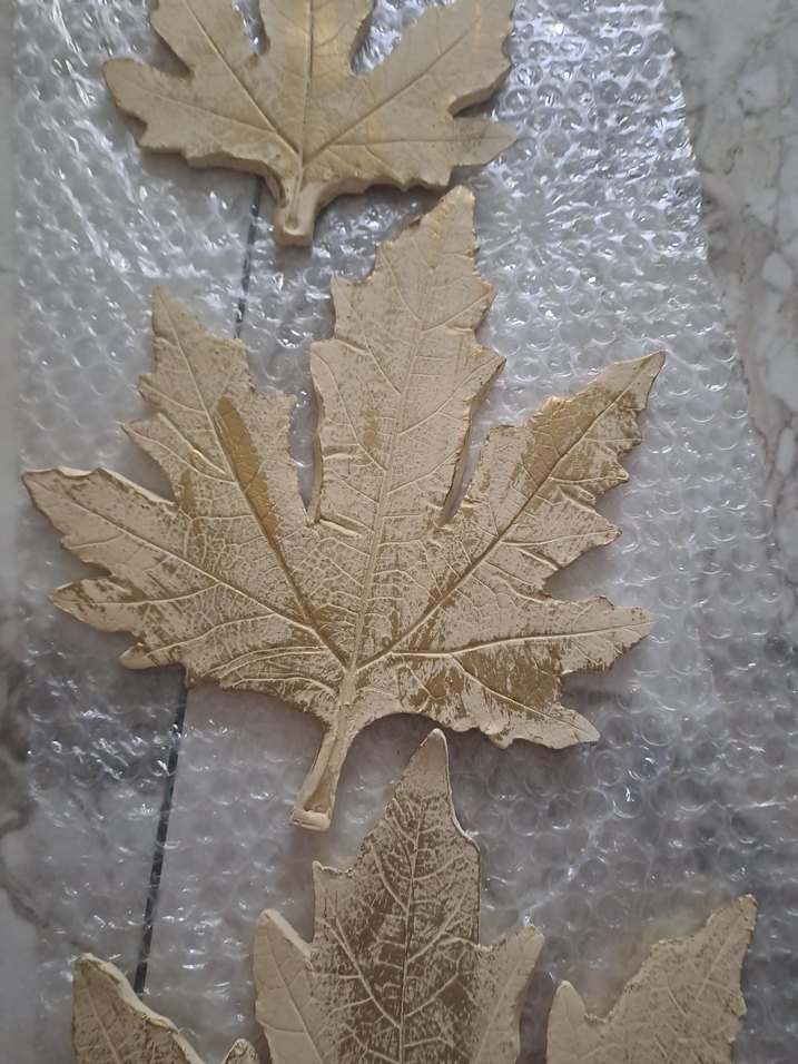 Parlak Altın Renkli Dekoratif Yaprak Seti - Görsel 3