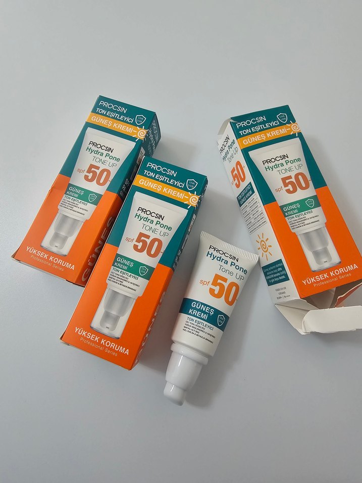 Procsin Hydra Pone Ton Eşitleyici Güneş Kremi SPF 50 - Görsel 2
