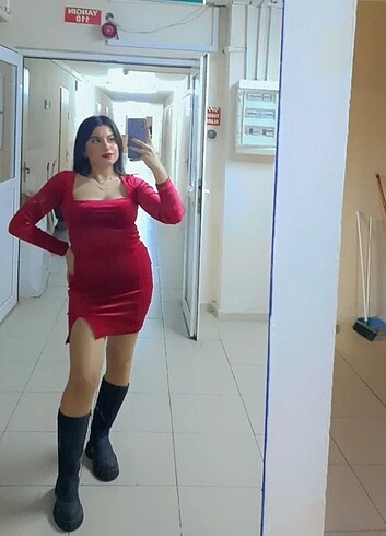 s Beden Sadece 1 kez giyilmiş kırmızı mini elbise