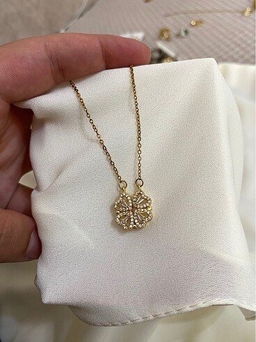 GOLD KOLYE