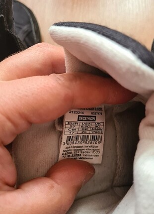 27 Beden siyah Renk Decathlon çocuk bot