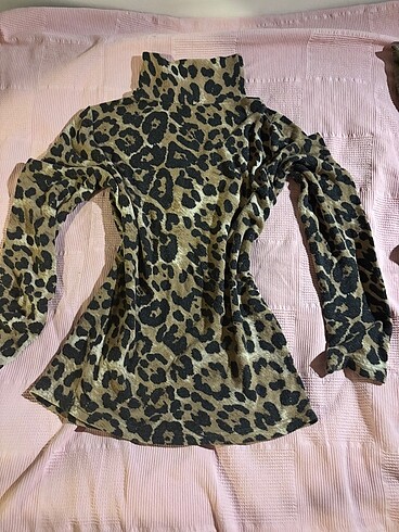 Zara American Vintage Leopar triko boğazlı kazak