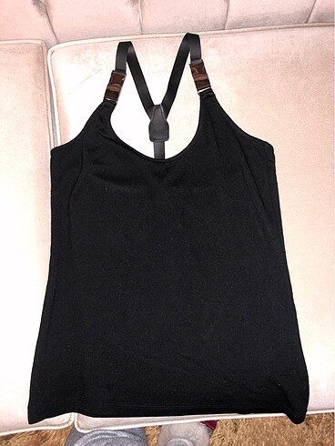Siyah top