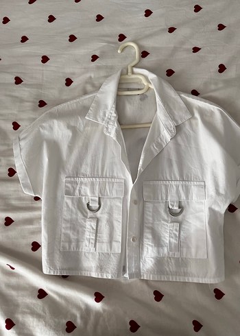 Beyaz Keten V Yaka Düğmeli Gömlek - Görsel 3