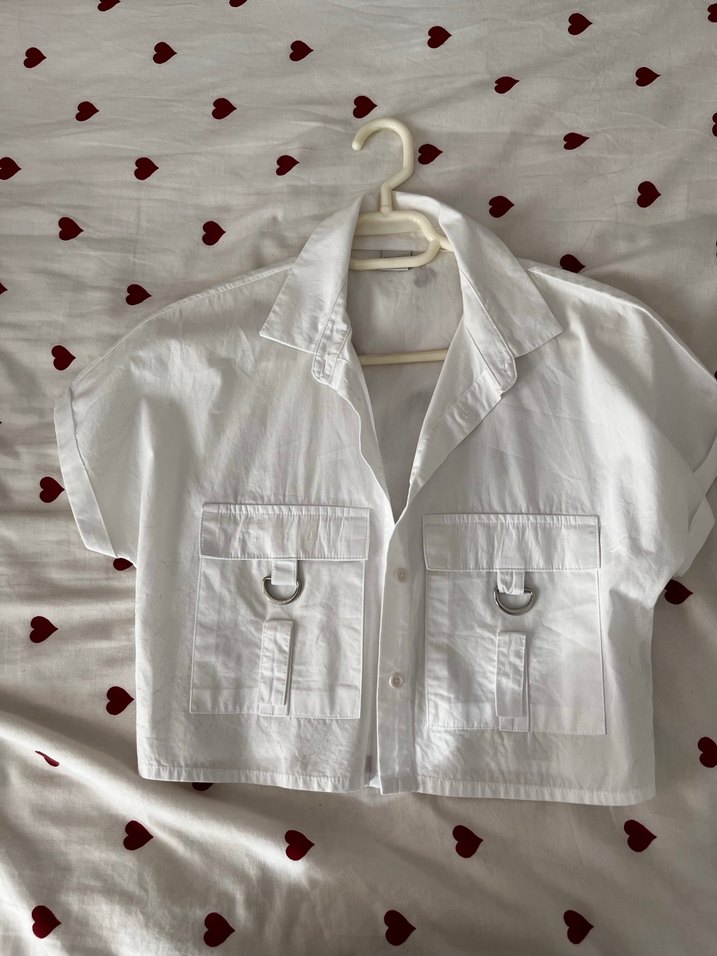 Beyaz Keten V Yaka Düğmeli Gömlek - Görsel 3