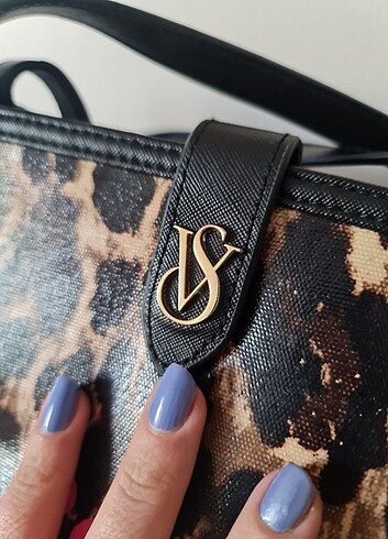 Victoria s Secret VİCTORİAS SECRET LEOPAR ÇANTA