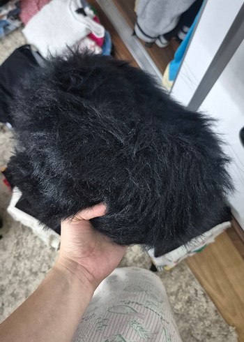 Kürklü Siyah Kadın Bere - Görsel 2