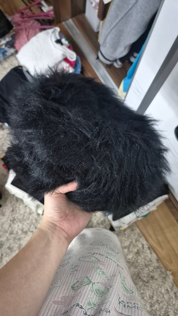 Kürklü Siyah Kadın Bere - Görsel 2