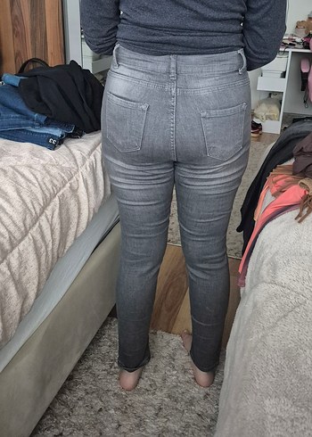 Gri Düğmeli Dar Kesim Midi Kot Pantolon - Görsel 2