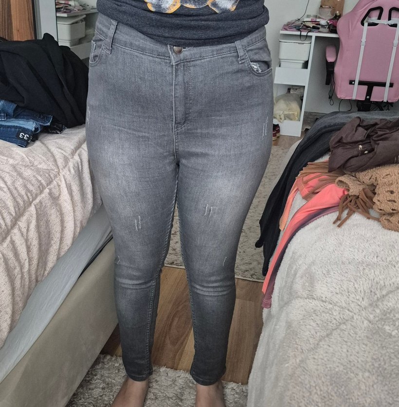 Gri Düğmeli Dar Kesim Midi Kot Pantolon - Görsel 4