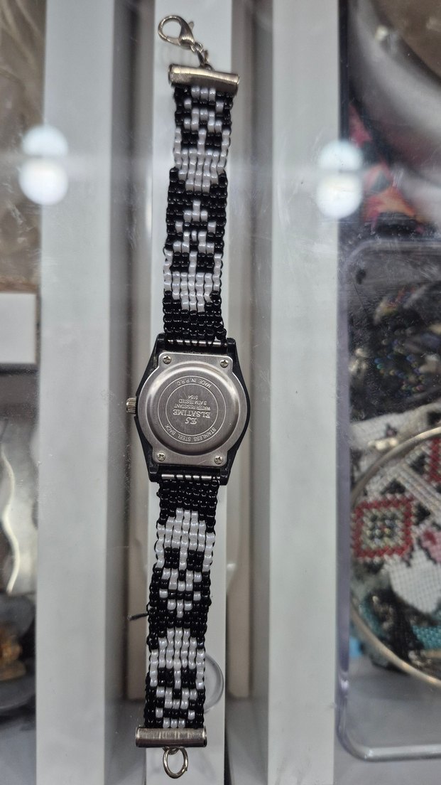 Boncuklu Siyah Gri Kadın Saat - Görsel 2