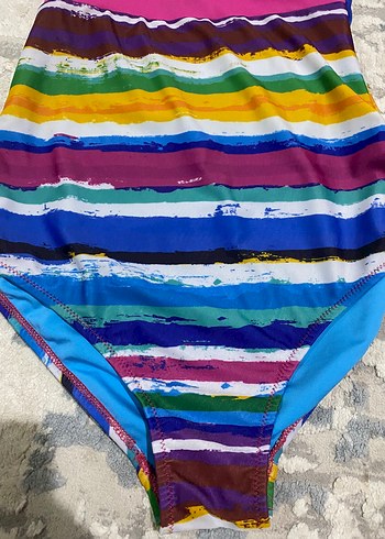 Renkli Bağcıklı Kadın Mayo - Görsel 2