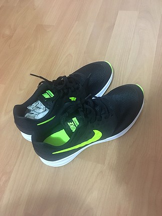 Nike ayakkabi