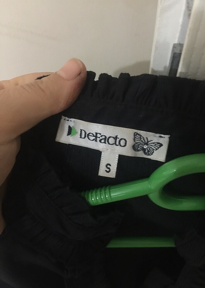 Siyah gömlek - Görsel 2