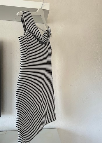 Gri Çizgili Kolsuz Mini Elbise - Görsel 4