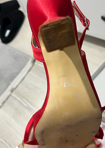 Kırmızı Fiyonk Detaylı Stiletto Kadın Abiye Ayakkabı - Görsel 2