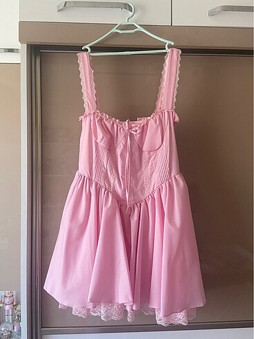 Pembe mini elbise