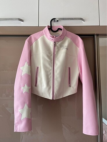 Bershka hello kitty deri ceket pembe viral