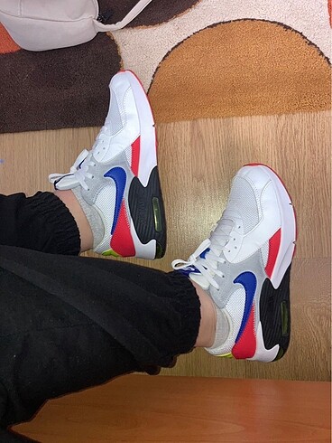 nike orijinal sifir ayarinda ayakkabi