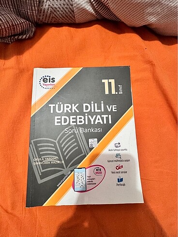 Eis yayınları 11. Sınıf edebiyat soru bankası