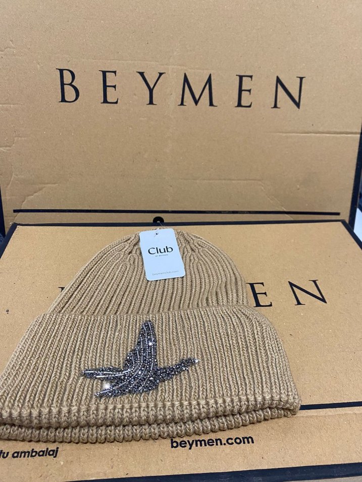 BEYMEN CLUB marka Ürün
Etiketli  kartlı  yeni sezon  barcode - Görsel 2