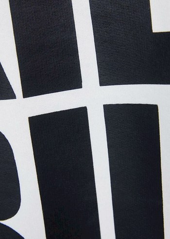 BERSHKA marka Orjinal Ürün
Hoodie kapşonlu
KİLL BİLL BASKILI - Görsel 9