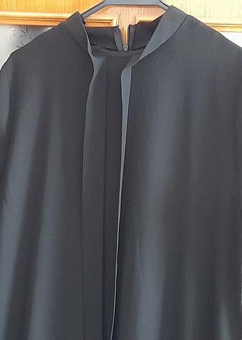 Diğer Siyah Pilili Uzun Kollu Uzun Elbise