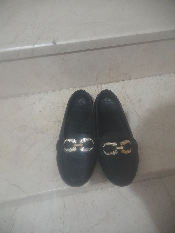 Kız Çocuk Siyah Yılan Desenli Tokalı Loafer - Görsel 2