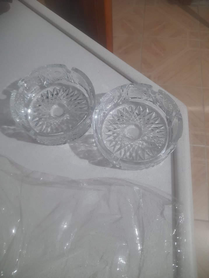 Soyut Desenli Beyaz Gri Tabaklar - Görsel 2