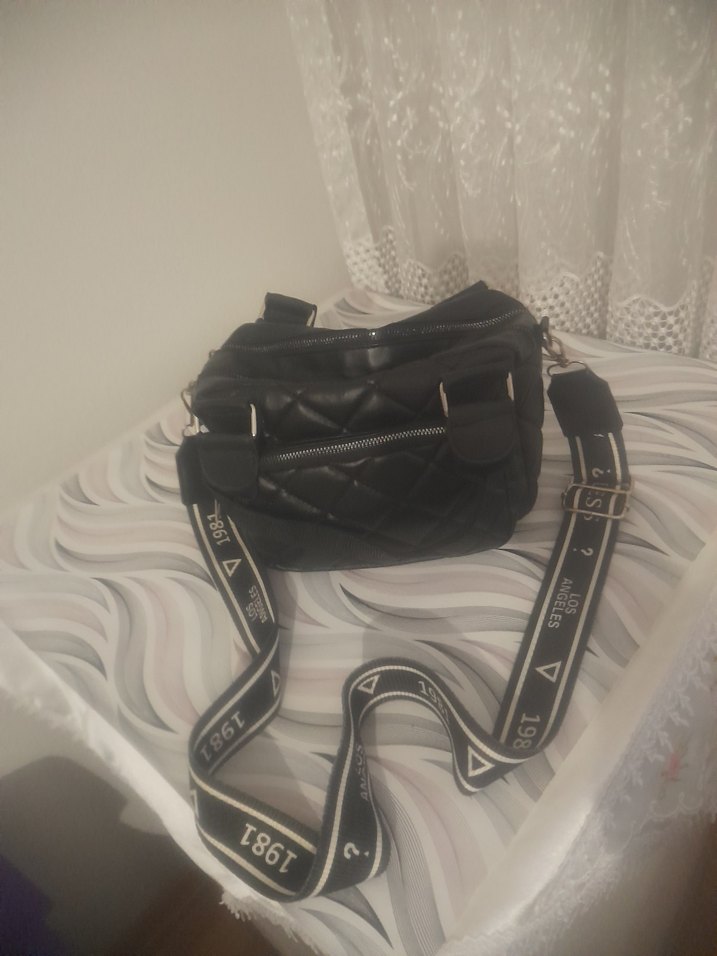 Siyah Deri Tokalı Kadın Çanta - Görsel 2