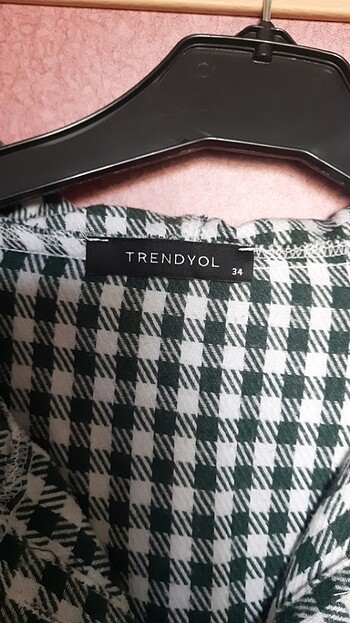 Trendyol & Milla Trendyol ekose detaylı gömlek