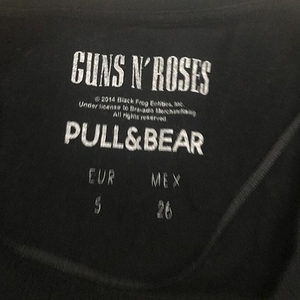 Pull and Bear Guns n roses siyah pull and bear ust crop