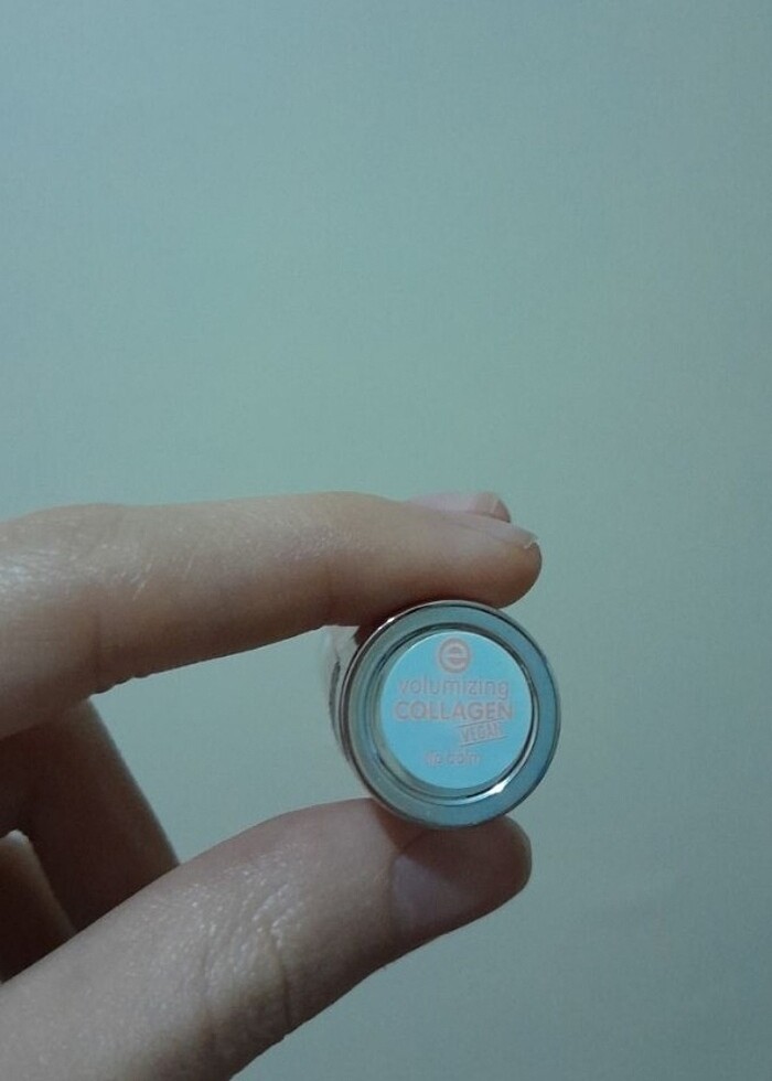 Essence Volumizing Lipbalm - Görsel 4