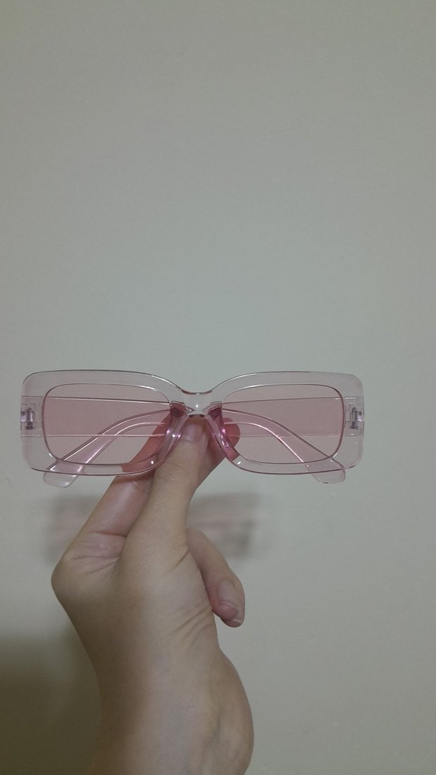 Şeffaf Pembe Minimalist Kadın Güneş Gözlüğü - Görsel 5