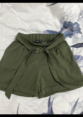Kemerli Koyu Yeşil Kadın Mini Şort - Görsel 3
