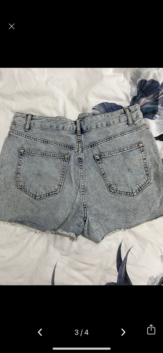 Gri Düğmeli Mini Kadın Kot Şort - Görsel 3