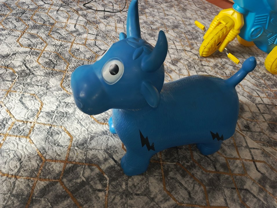 Mavi Şişme Su Oyuncağı - Görsel 2